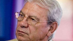 Lovitura dată de fanii FCSB-ului pentru CSA Steaua. „Emeric Ienei e noul președinte!” Mesaj pentru Gigi Becali