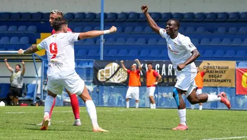 Scenariu de Neftlix! Agentul de jucători provenit din galerie poate umple bugetul clubului prin Quadri Taiwo, golgheterul acestui sezon de Liga 2: ”Așa pleacă pe mai mult de 1,8 milioane euro.” EXCLUSIV