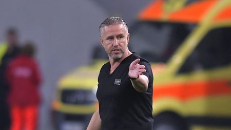 Laurențiu Reghecampf vrea să speculeze momentul dificil al lui CFR Cluj: „Trebuie să profităm şi să luăm punct sau puncte”