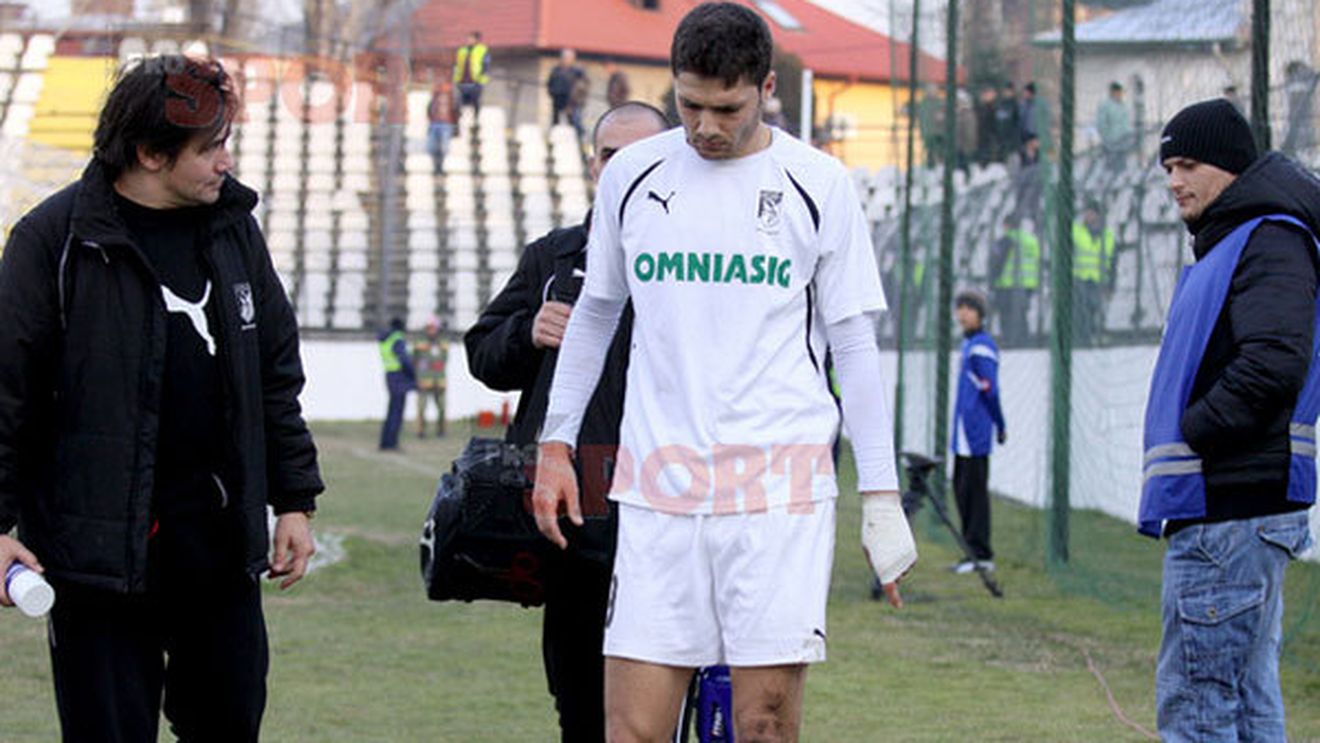 George Copos a început negocierile pentru el, atacantul e nerăbdător să ajungă la o echipă mare:** "M-am săturat să mă bat la retrogradare"