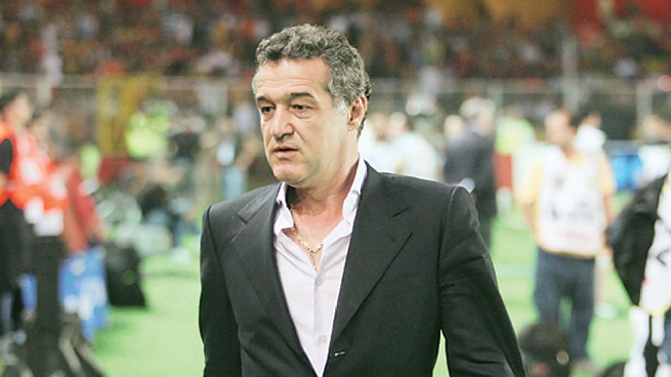 Becali îl vrea gratis pe Ogăraru