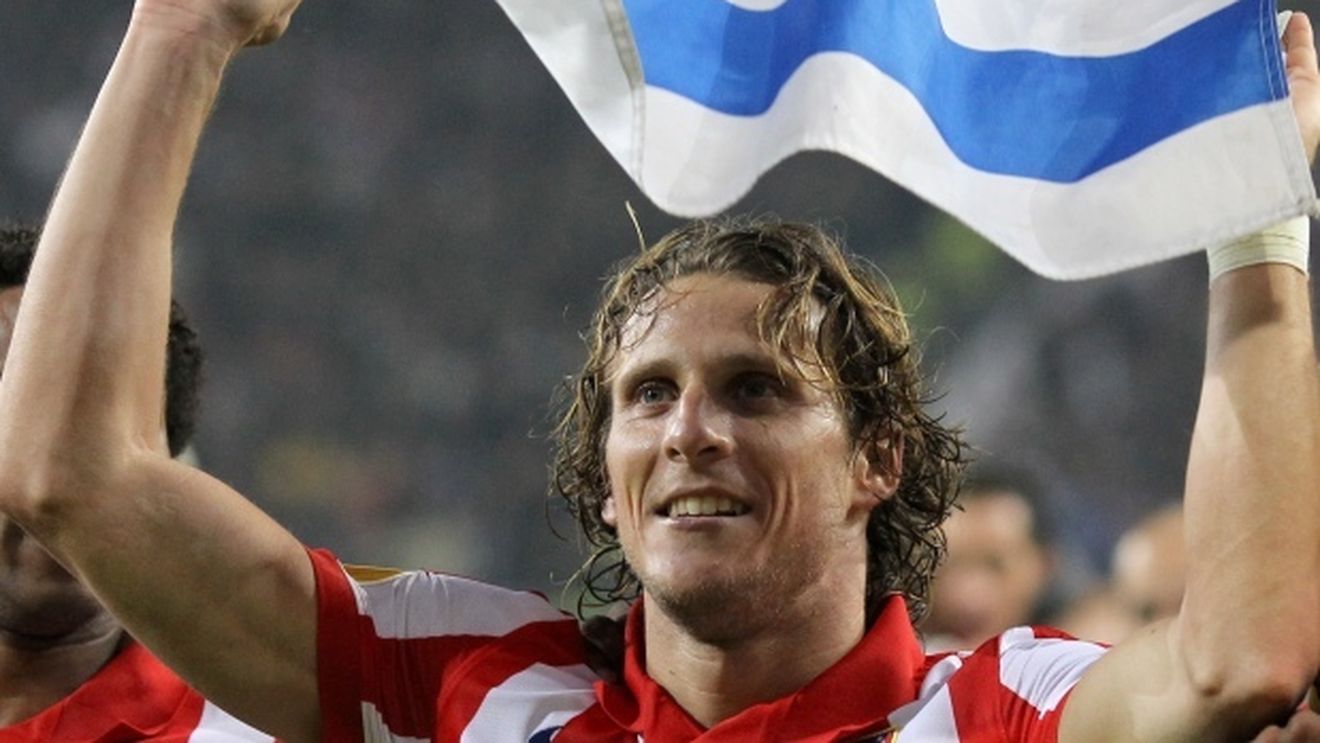 "Balonul de Aur" din Africa de Sud, pe lista lui Juve!** Cât dau italienii pentru Forlan