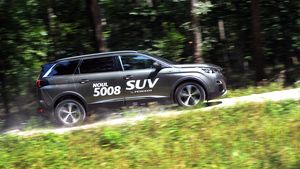 Test drive Peugeot 5008 - Un SUV spațios cu interior futurist - GALERIE FOTO