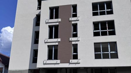 A dat lovitura cu 20 de apartamente în Râmnicu Vâlcea și a încercat un nou tun imobiliar. Realitatea, însă, a fost diferită: „Lumea s-a speriat”