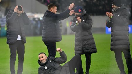 Adevărul despre demisiile lui Charalambous și Pintilii. Mihai Stoica a explodat: „A dormit în spate. Geaca mea are parfumul lui”