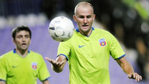 Grzelak și Tudose, scoși de pe lista UEFA! **Becali: "Bergodi a ales!"