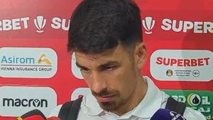 Sergiu Hanca, atac grosolan împotriva fanilor "câinilor", după Dinamo Bucureşti - Petrolul Ploieşti 4-1! "Leşinau când dădeam gol cu FCSB, acum mă înjură"