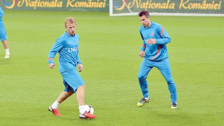 Presa batavă ne-a luat peste picior! ZECE capitole la care stăm mai bine decât olandezii