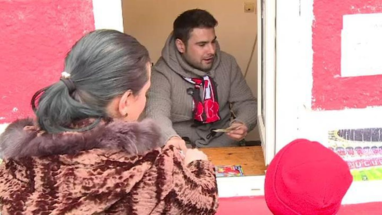 Patru zile până la Marele Derby. Mutu a ieșit să vândă bilete: "O victorie cu Steaua n-ar însemna nimic pentru Dinamo" Anunțul care i-a făcut pe fani să tresară: "Mă reapuc în februarie!" :)