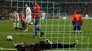 Urmărit de "coșmarul" Carlos:**"Mă deranjează comparația cu un fost portar al Stelei!"