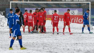 FC Bacău a ieșit învingătoare din duelul cu peisaj de iarnă din Buzău. Constantin Enache: ”Felicit jucătorii, am caractere adevărate!”