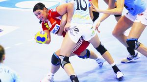 Galacticele, calificate în grupele principale ale Ligii!** Oltchim - Buxtehude 28-22