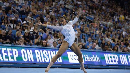 Jordan Chiles a câștigat medalia de aur în campionatul unde e și Ana Bărbosu. A luat iar nota 10 pentru exercițiul la sol