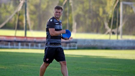 A dat Dinamo lovitura cu Dușan Uhrin Jr? "Poate redresa echipa, dar are nevoie de acest lucru"