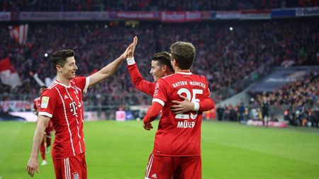 Bayern - Borussia trebuia să fie un derby, dar s-a transformat într-o umilință istorică pentru "galbeni". Ce s-a ales de meciul în care bavarezii conduceau cu 5-0 la pauză