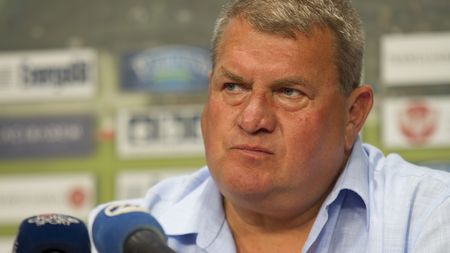 EXCLUSIV | Surpriză pe banca lui Hermannstadt. Pe cine vor sibienii în locul lui Enache