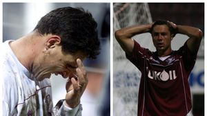 „Şumudică l-a sunat pe patronul echipei la 1 noaptea că îi trebuie bani ca să joace la ruletă”. Sabin Ilie, acuzații incredibile despre actualul antrenor al Rapidului