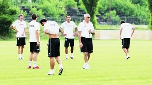 "Nu-l mai vrem pe Hizo!"**