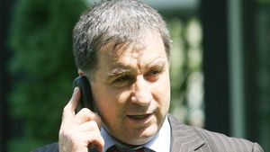 Argaseala: "Muresan se joaca la butoane"