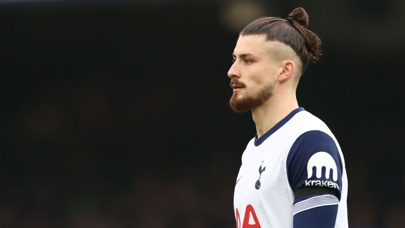 Nu s-a mai ferit şi a spus-o pe şleau: „Cea mai mare problemă pentru Radu Drăguşin e că Postecoglou e antrenor acolo”