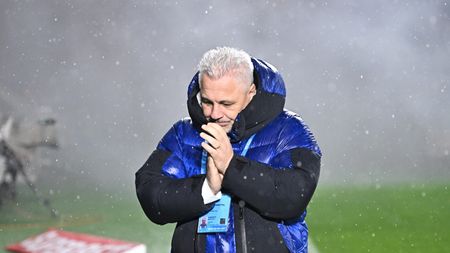 Marius Şumudică a vorbit de salariile vedetelor de la Rapid: „Sunt aberantele sumele vehiculate"