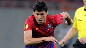 Becali fierbe de necaz că nu a negociat personal contractul lui Tănase!** Penescu jr nu acceptă să renunțe la mijlocaș: "Fără miștouri, vă rog!" Suma oferită de Steaua