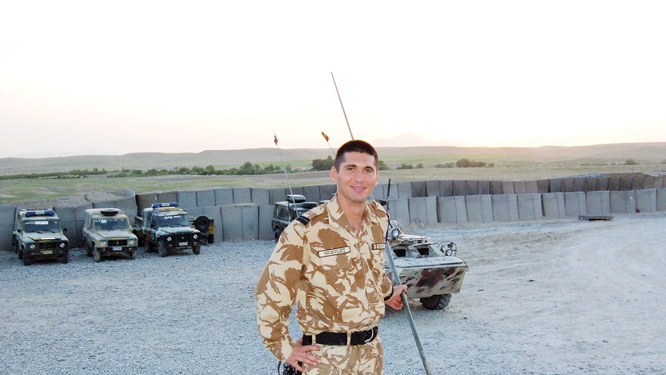 Cu fanionul în Afganistan