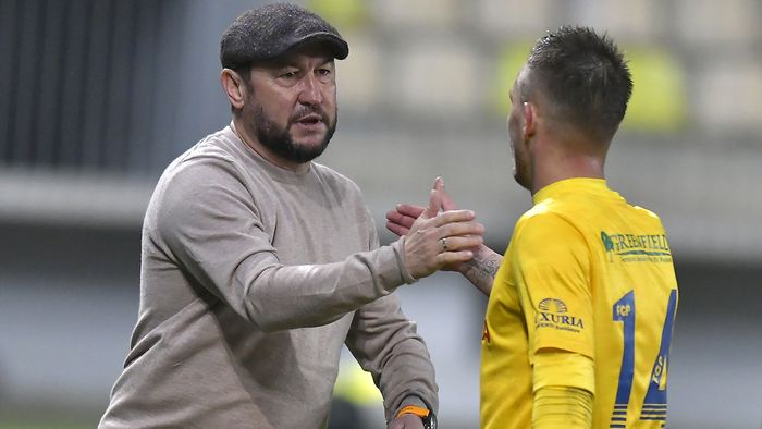 Viorel Moldovan și-a dat demisia de la Petrolul Ploiești! Se destramă haita „lupilor galbeni”