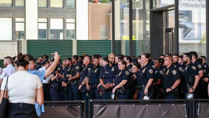 Nunta care a blocat New York-ul: „Ce naiba e asta?”. Peste 200 de polițiști păzesc evenimentul