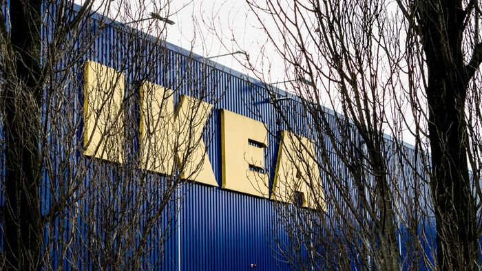 Un milionar celebru își face cumpărăturile din IKEA. Nu le-a venit să creadă când l-au văzut în magazin