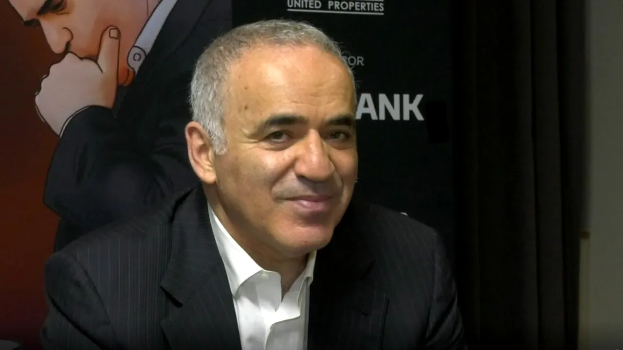 Garry Kasparov vorbeşte de la Bucureşti despre Rusia, Vladimir Putin şi pericolul unui atac împotriva României: 