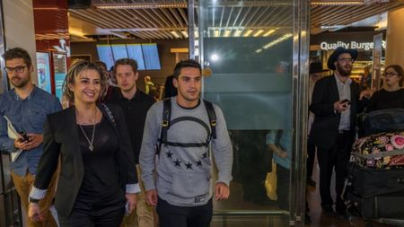 EXCLUSIV | Cât e comisionul unui impresar din România. Suma e amețitoare! "Eu am luat, și vorbim de lire sterline, o sumă de ..."  