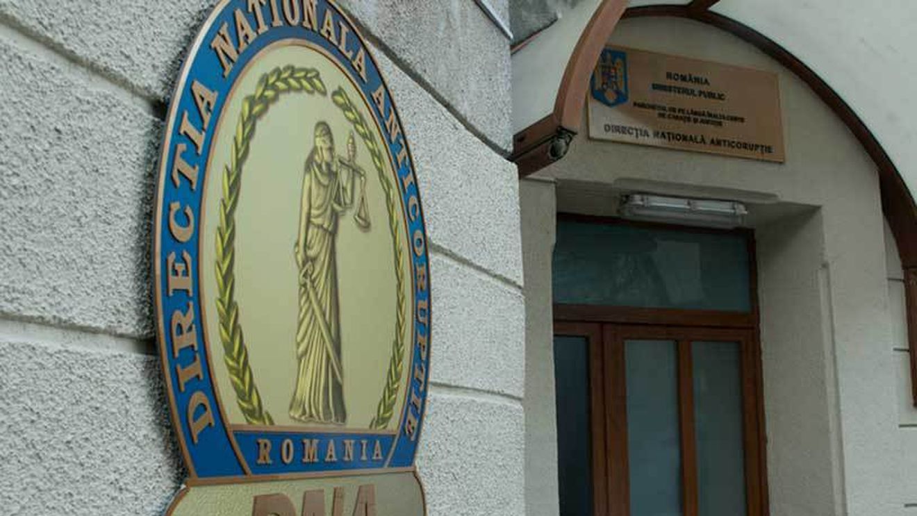 Un nou cutremur în fotbalul românesc! Mită pentru promovarea în Liga 1? „Ar fi promis suma de 70.000 de lei!” Anunțul făcut de DNA