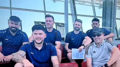 Cum sunt umiliți fotbaliștii cu zeci de selecții la naționala României atunci când încearcă să își ia carnetul de antrenor! Ce sunt puși să facă e absolut ireal: „N-are logică”