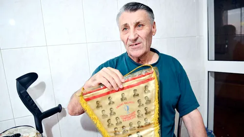 Frățilă, gloria uitată. Vara trecută, legenda lui Dinamo a donat un fanion unicat, vechi de 50 de ani, pentru muzeul clubului. În mai 2014, nu a fost invitat la inaugurare