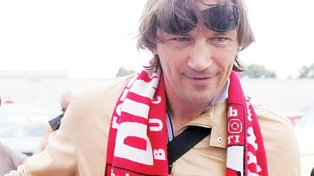 Revoluția lui Bonetti: doi fotbaliști de LEGENDĂ‚, șterși din primul '11'! **Astea sunt schimbările pentru titlu!