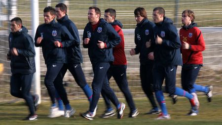 E tânăr și a demonstrat că poate fi GENIAL, dar Becali nu mișcă un deget să-l țină la Steaua!** "Să joace bine și să plece!"