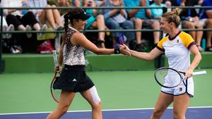 Simona Halep, victorie fulger în fața Gabrielei Ruse la Transylvania Open! Video Online. Fostul lider WTA i-a predat o lecție de tenis conaționalei sale