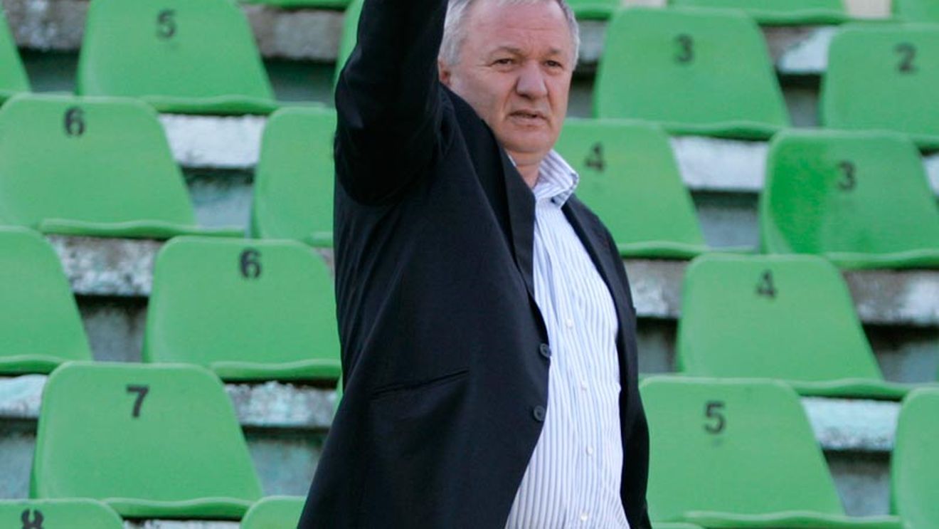 Porumboiu: "Mai bine băgam juniorii"