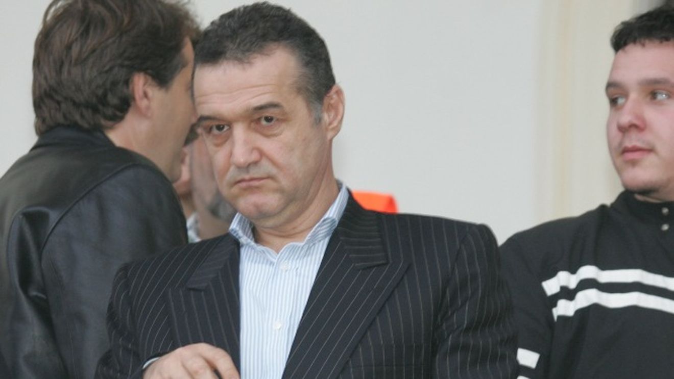 "Toți apropiații mei sunt chemați la DNA!** M-am certat cu Bucșaru!"