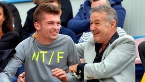 Bombă la FCSB: Gigi Becali, refuzat din nou de Florin Tănase! Căpitanul n-a acceptat a doua propunere de mărire a salariului: ce sumă uriașă a ratat și ce se va întâmpla în iarnă | EXCLUSIV