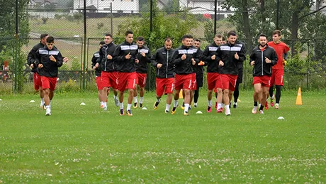 Alin Buleică, primul nume nou la FC Argeș!** Alb-violeții s-au reunit. Celelalte transferuri pe care le așteaptă Săndoi și cei șase jucători la care s-a renunțat