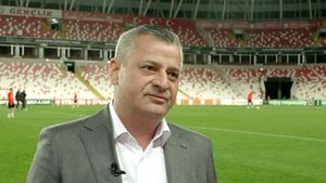 Nelu Varga a făcut, în mare secret, două transferuri pentru Europa la CFR Cluj! Un fundaș și un atacant au semnat cu ardelenii: „E de 5 ori mai bun decât Otele!”