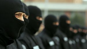 Încă o intervenție a "mascaților": o fostă handbalistă, arestată de trupele speciale!