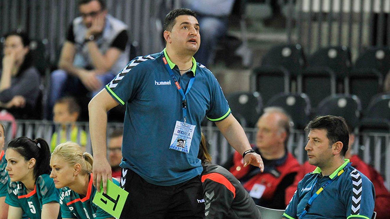 Florentin Pera a câștigat definitiv procesul cu CSM Roman. Clubul obligat să-i plătească antrenorului salariul pe 10 luni! Ce va hotărî acum federația, după ce l-a suspendat pe antrenor la un moment dat pentru "lipsă de sinceritate"?