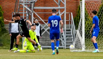Chindia e în corzi! 0-1 acasă cu Corvinul, după o nouă prestație slabă. Florea și compania au încheiat sezonul regular cu patru victorii în 19 meciuri