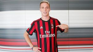 AC Milan a anunțat al șaptelea transfer! Italienii au ajuns la 155 de milioane de euro cheltuite în această vară