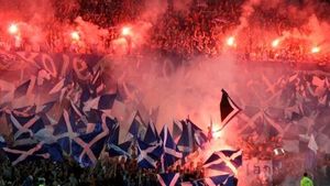 VIDEO Lecție pentru dinamoviști? Vezi cine sunt "spartanii" care au speriat Italia!