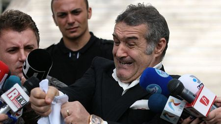 Steaua transferă la 'centimetru', Becali interzice 11 jucători care l-ar duce printre stelele Ligii!** Echipa de milioane care a picat "testul Becali"