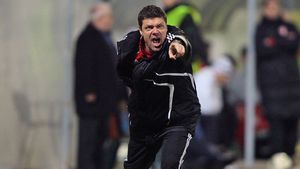 Selymeș știe la ce capitol suferă Dinamo: "Pregătirea fizică a făcut diferența"